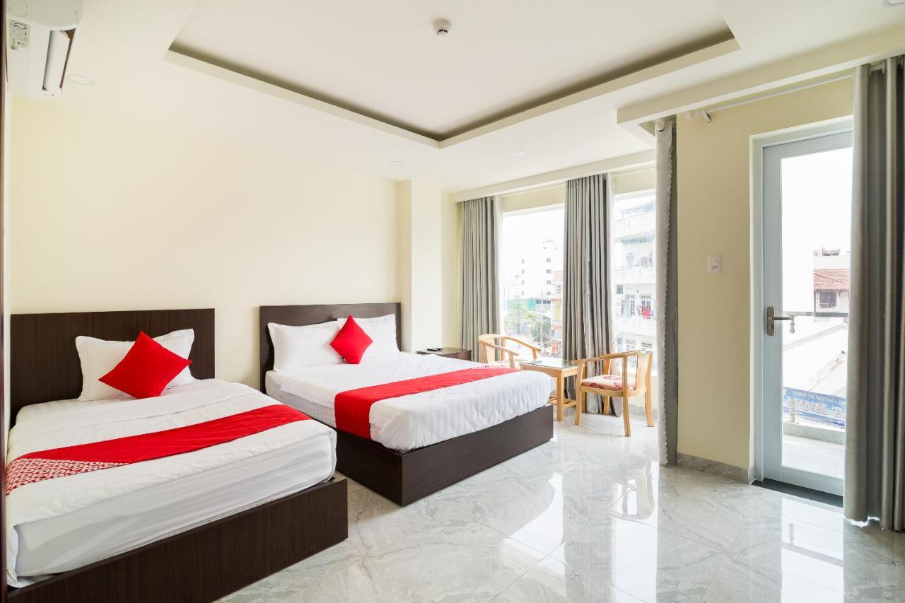Oyo 176 374 Hotel Nha Trang Exterior photo